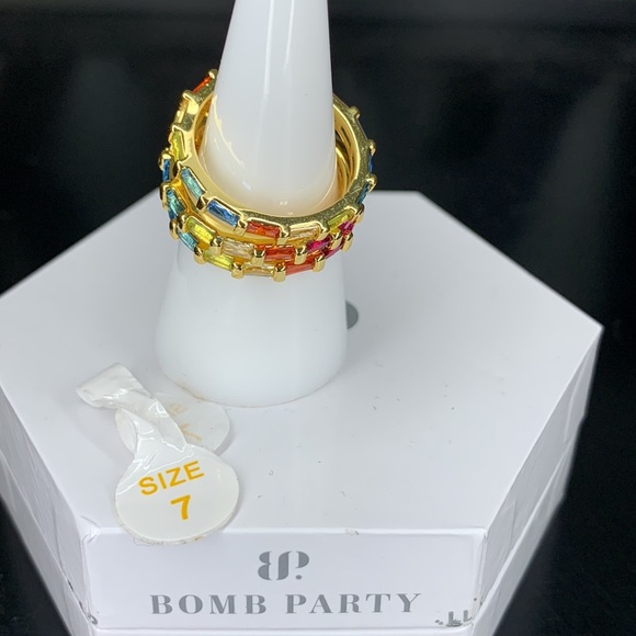 Bomb Party Ring, size 7 - Picture 2 of 3